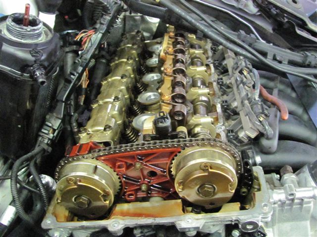 BMW 328 valve cover oil leak